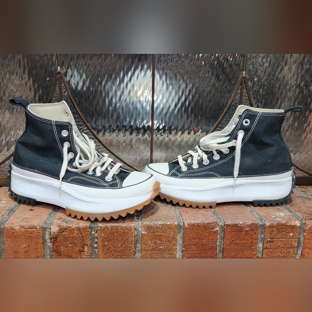 Converse Run Star Hike